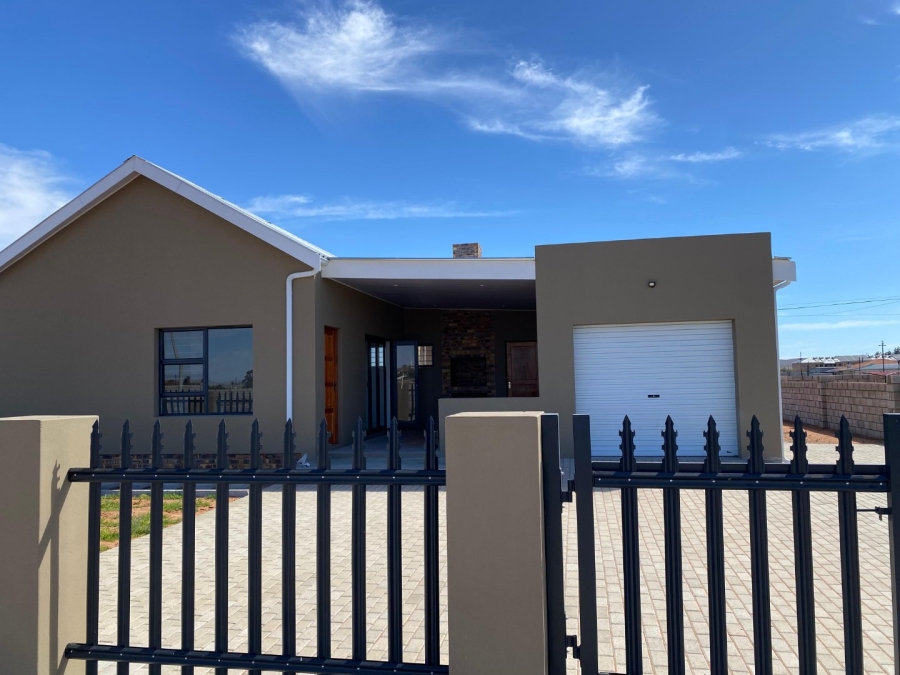 3 Bedroom Property for Sale in Vredendal Western Cape